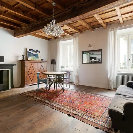 Brera - Castello - Ampio Bilocale Centro Milan