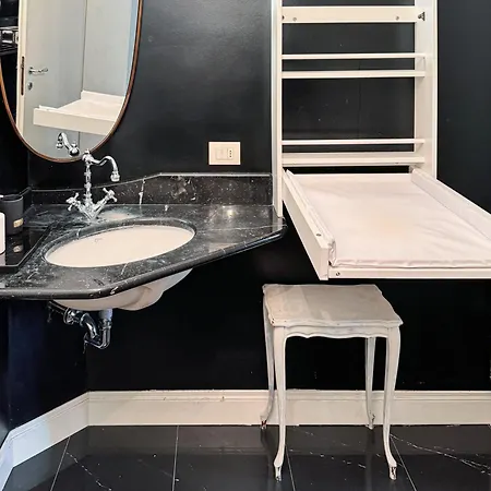 Apartman Brera - Castello - Ampio Bilocale Centro